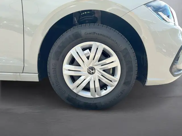 Volkswagen Polo view 7