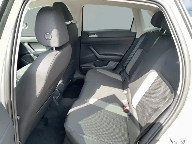 Volkswagen Polo view 12