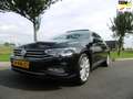Volkswagen Passat 1.5 TSI Elegance Business R Climate Control naviga Zwart - thumbnail 1