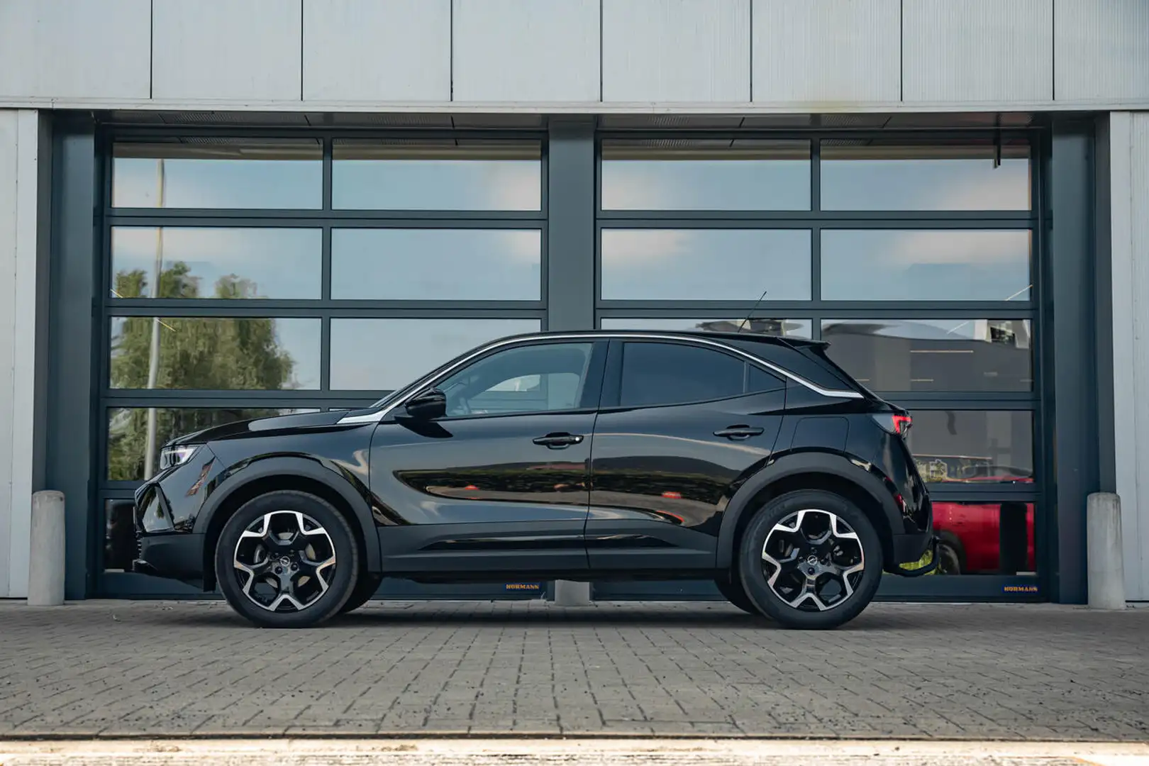 Opel Mokka Automaat 130pk | Ultimate | Alcantara | Navi. |... Zwart - 2