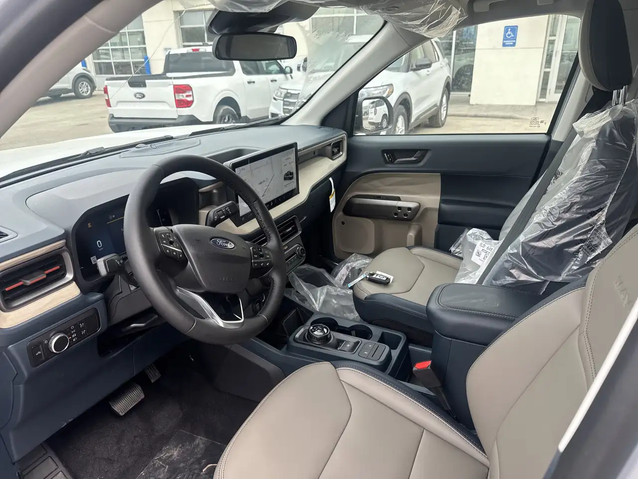 Ford Maverick снимка Ford Maverick