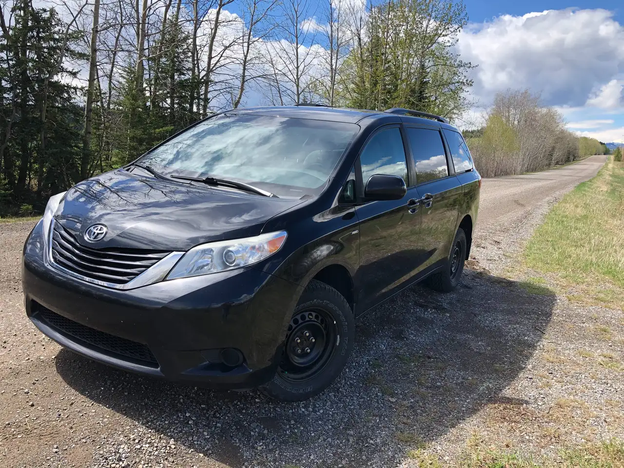 Toyota Sienna снимка Toyota Sienna