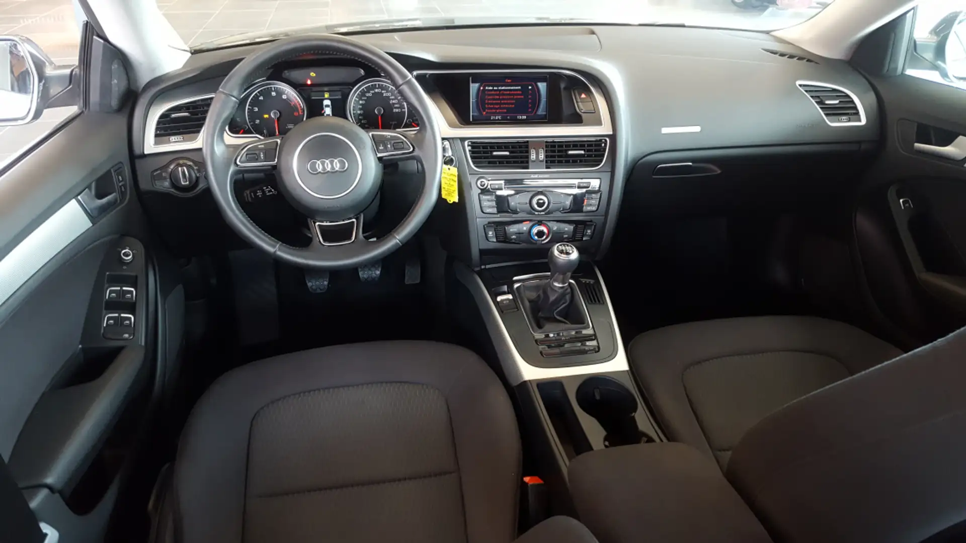 Audi A5 1.8 TFSI 170ch Ambiente - 2