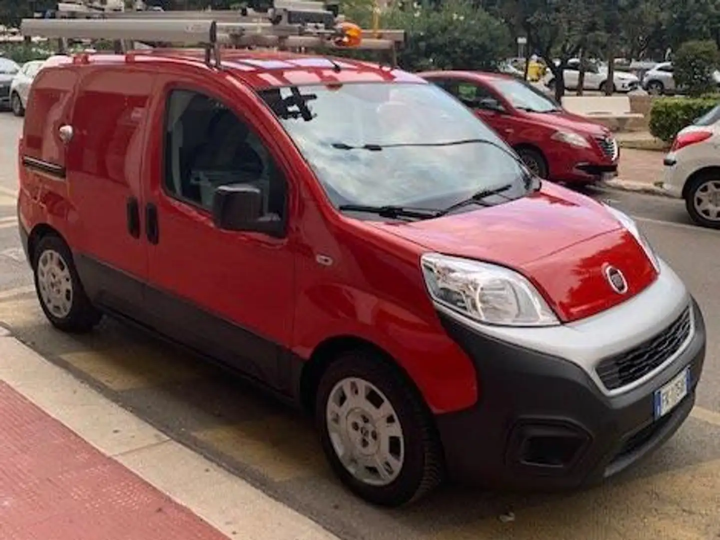 Fiat Fiorino 1.3 ADVENTURE Rouge - 2