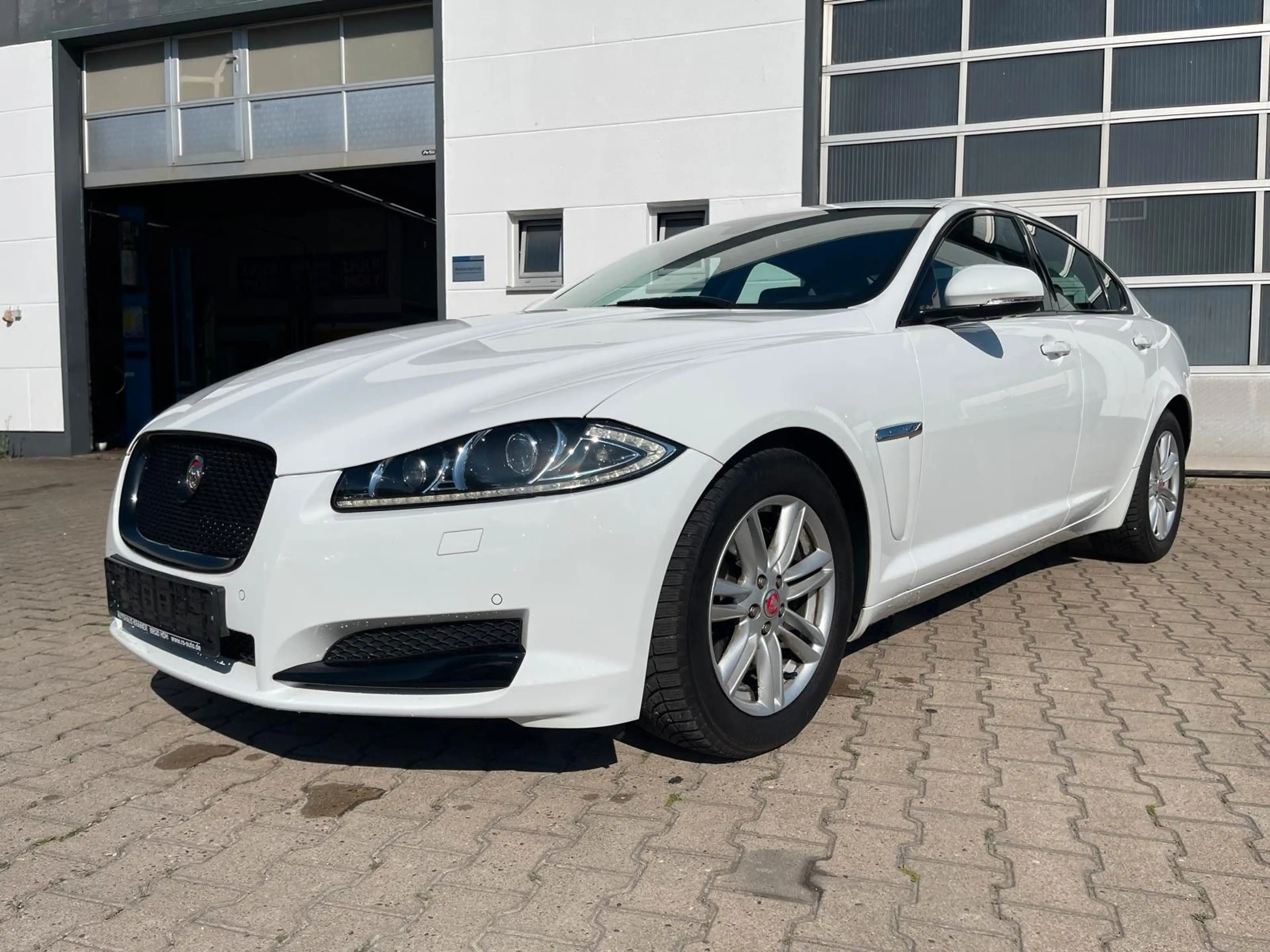 Jaguar XF 2.0 Turbo Automatik/S-Heft/Garantie