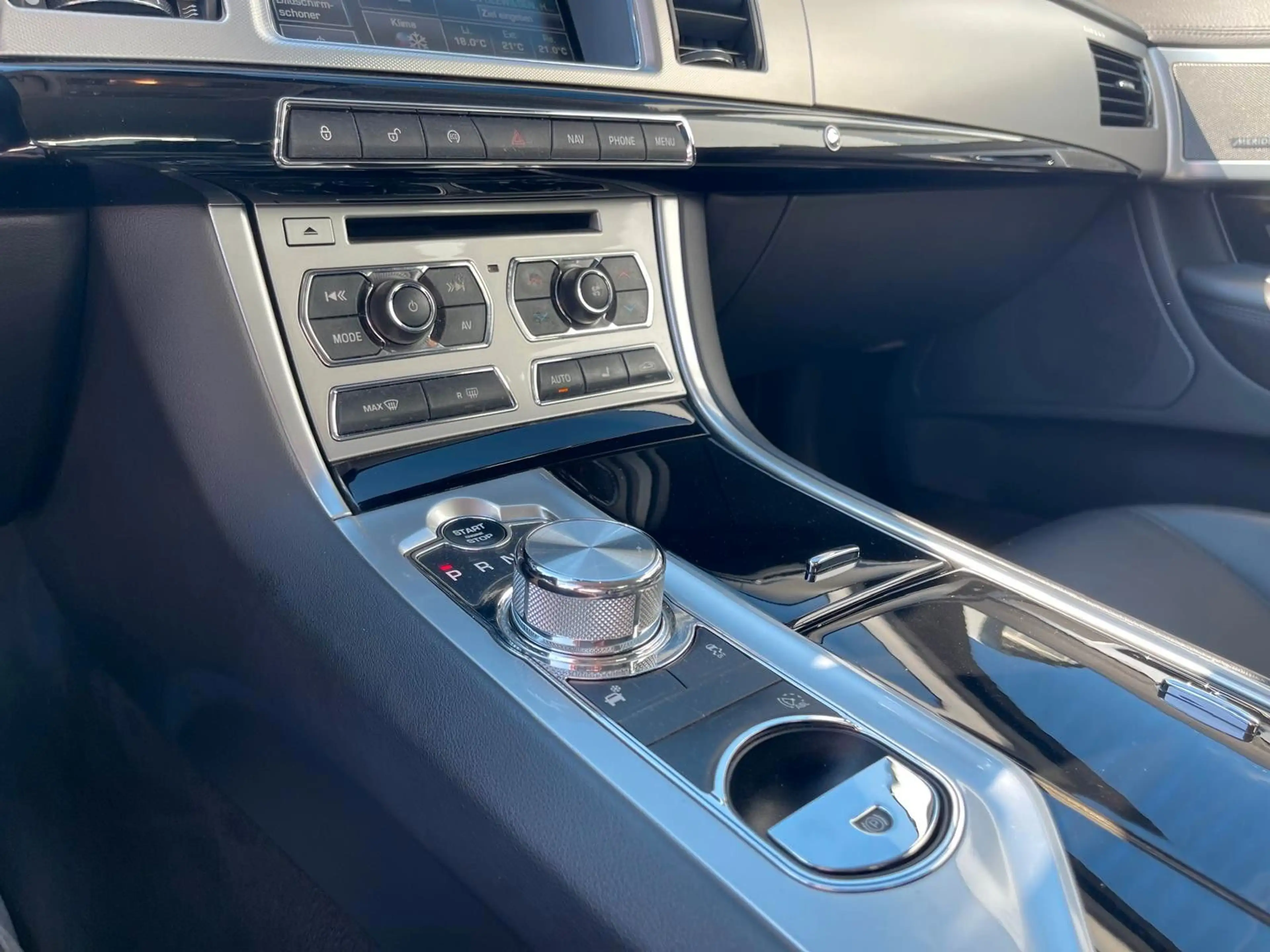 Jaguar XF 2.0 Turbo Automatik/S-Heft/Garantie — photo 12