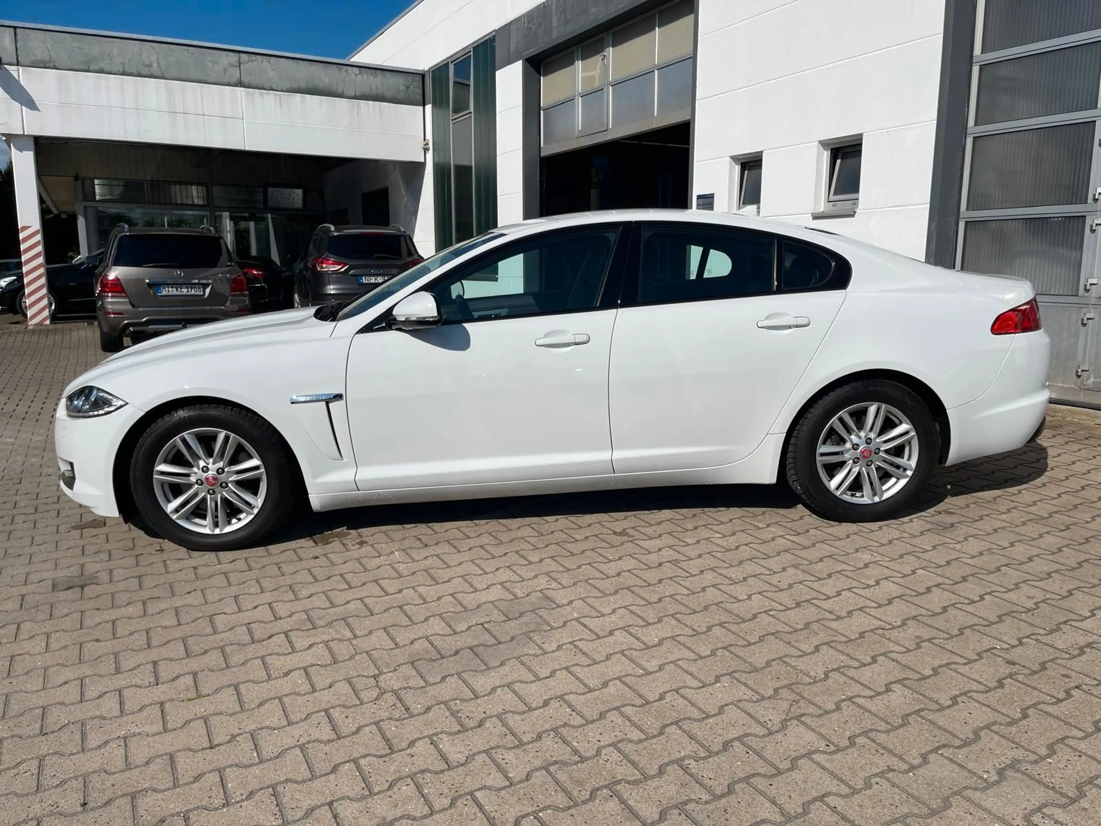 Jaguar XF 2.0 Turbo Automatik/S-Heft/Garantie — photo 2