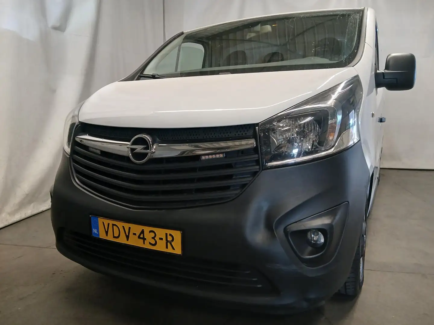 Opel Vivaro 1.6 CDTI L2H1 Edition EcoFlex - Airco - Trekhaak - Wit - 2