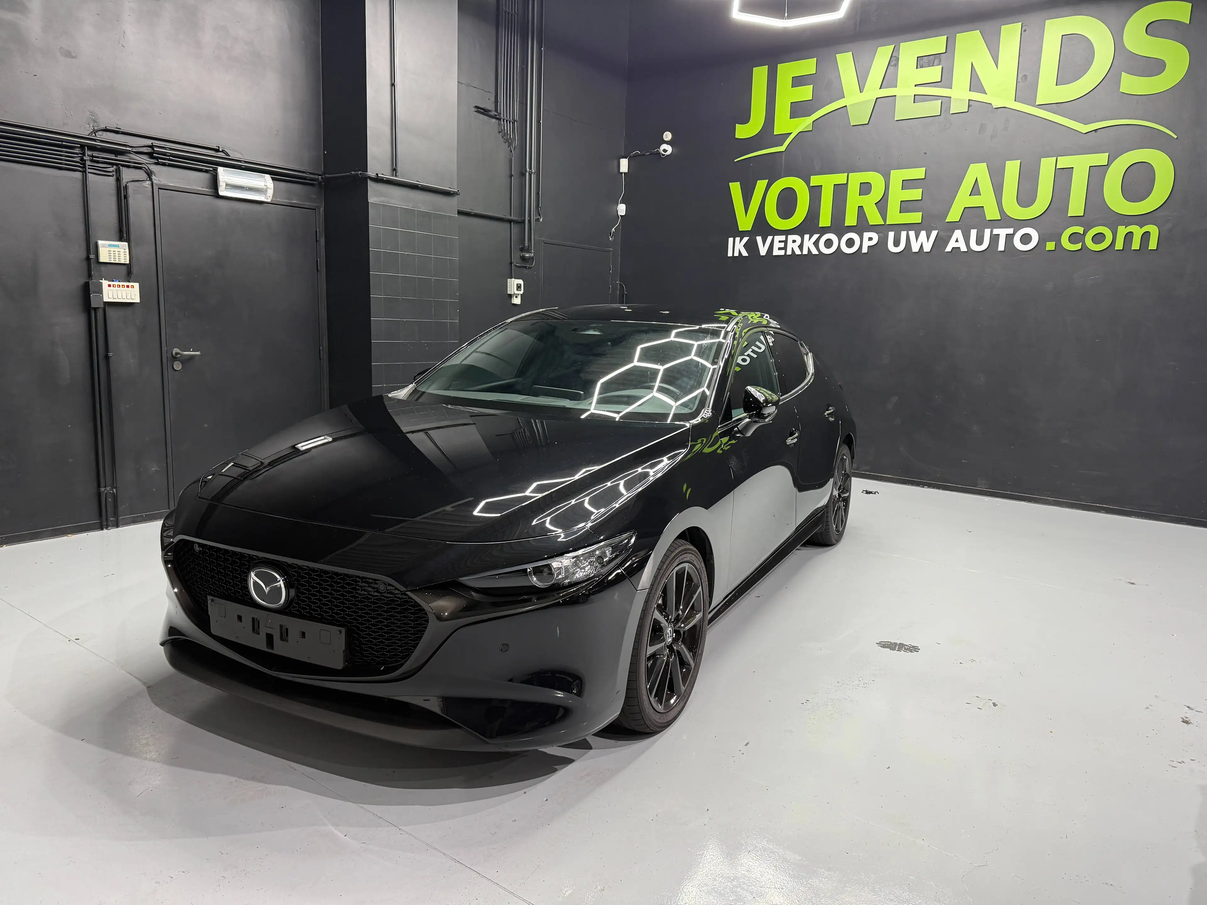 Mazda 3 3 FULL BLACK 2.0i e-Skyactiv-G Nagisa GARANTIE — photo 3