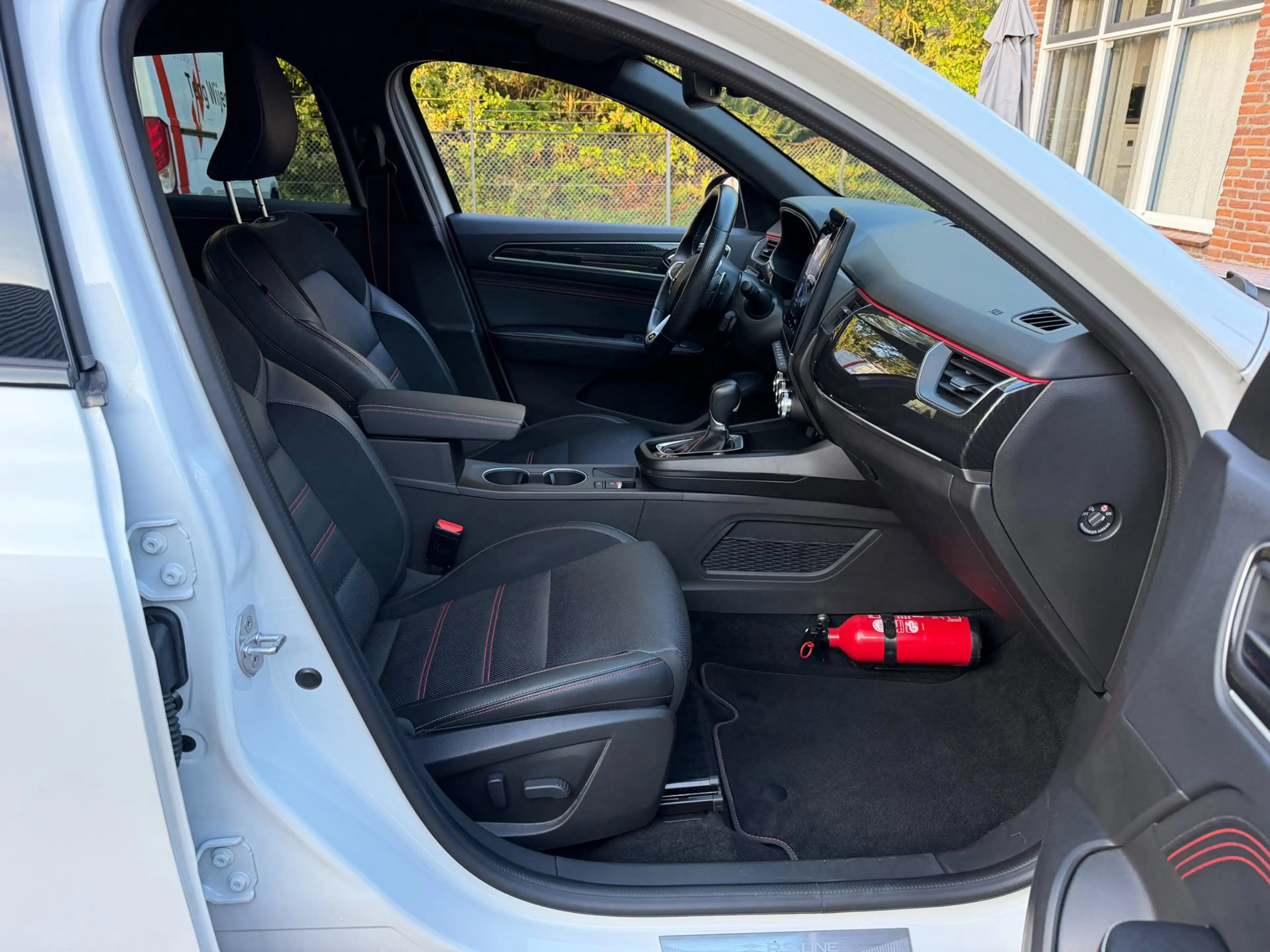 Renault Arkana 1.3 mild hybrid 160 R.S. line, leder, navi, adapt — photo 8