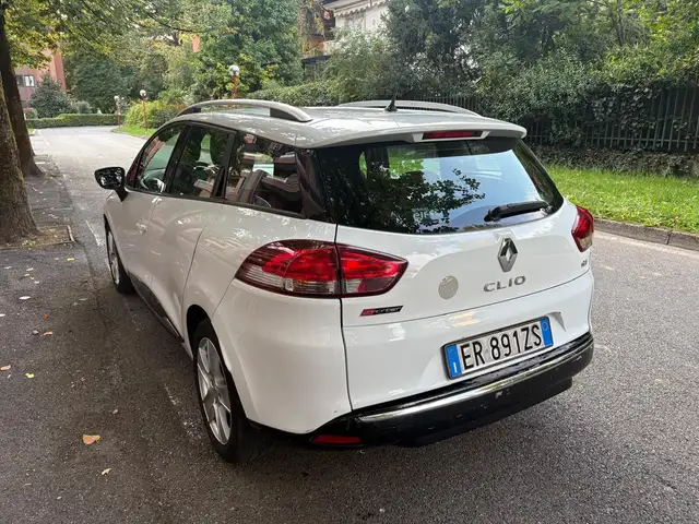 Renault Clio view 7