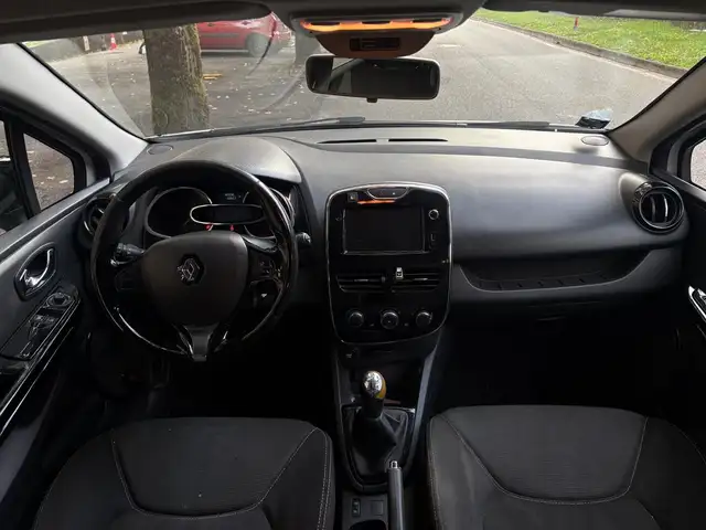 Renault Clio view 10