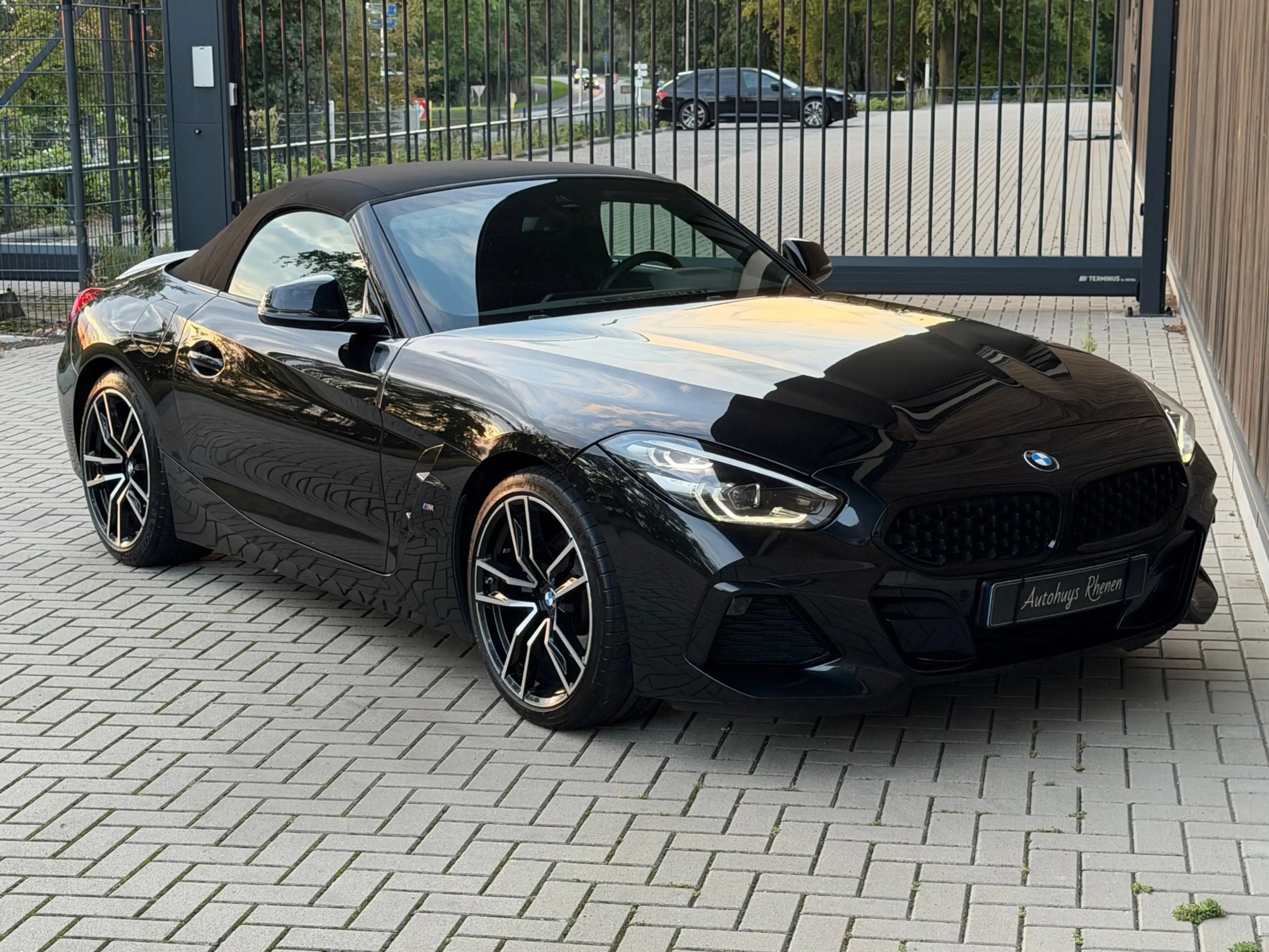 BMW Z4 Roadster SDrive30i High Executive / M-Sport / ACC — photo 43