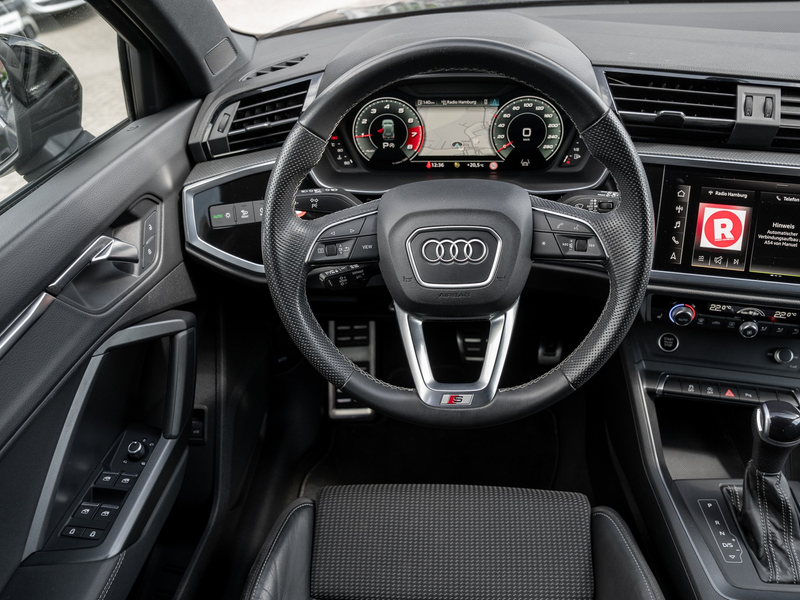 Audi Q3 S line 35 TFSI S tronic — photo 11