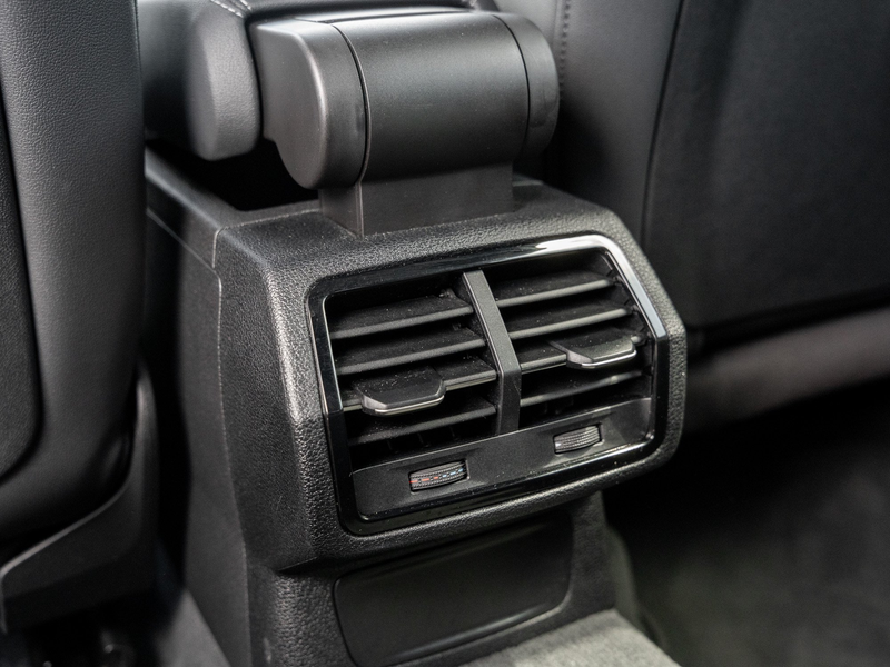 Audi Q3 S line 35 TFSI S tronic — photo 9