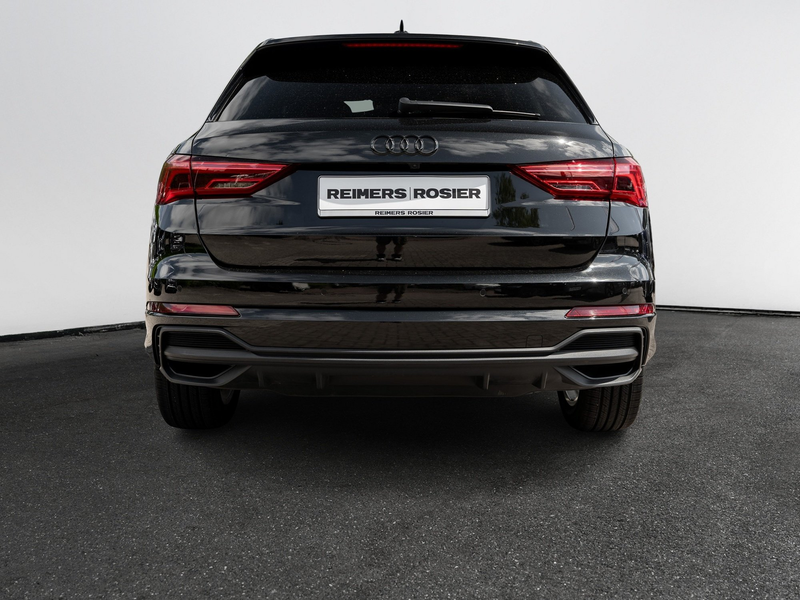 Audi Q3 S line 35 TFSI S tronic — photo 5
