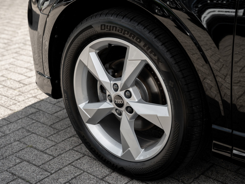 Audi Q3 S line 35 TFSI S tronic — photo 6