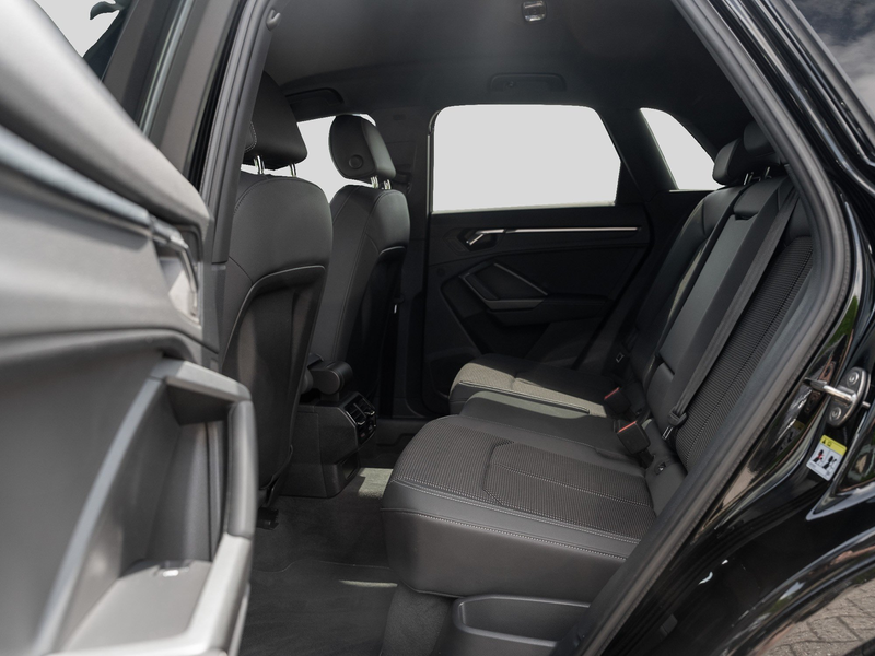 Audi Q3 S line 35 TFSI S tronic — photo 8