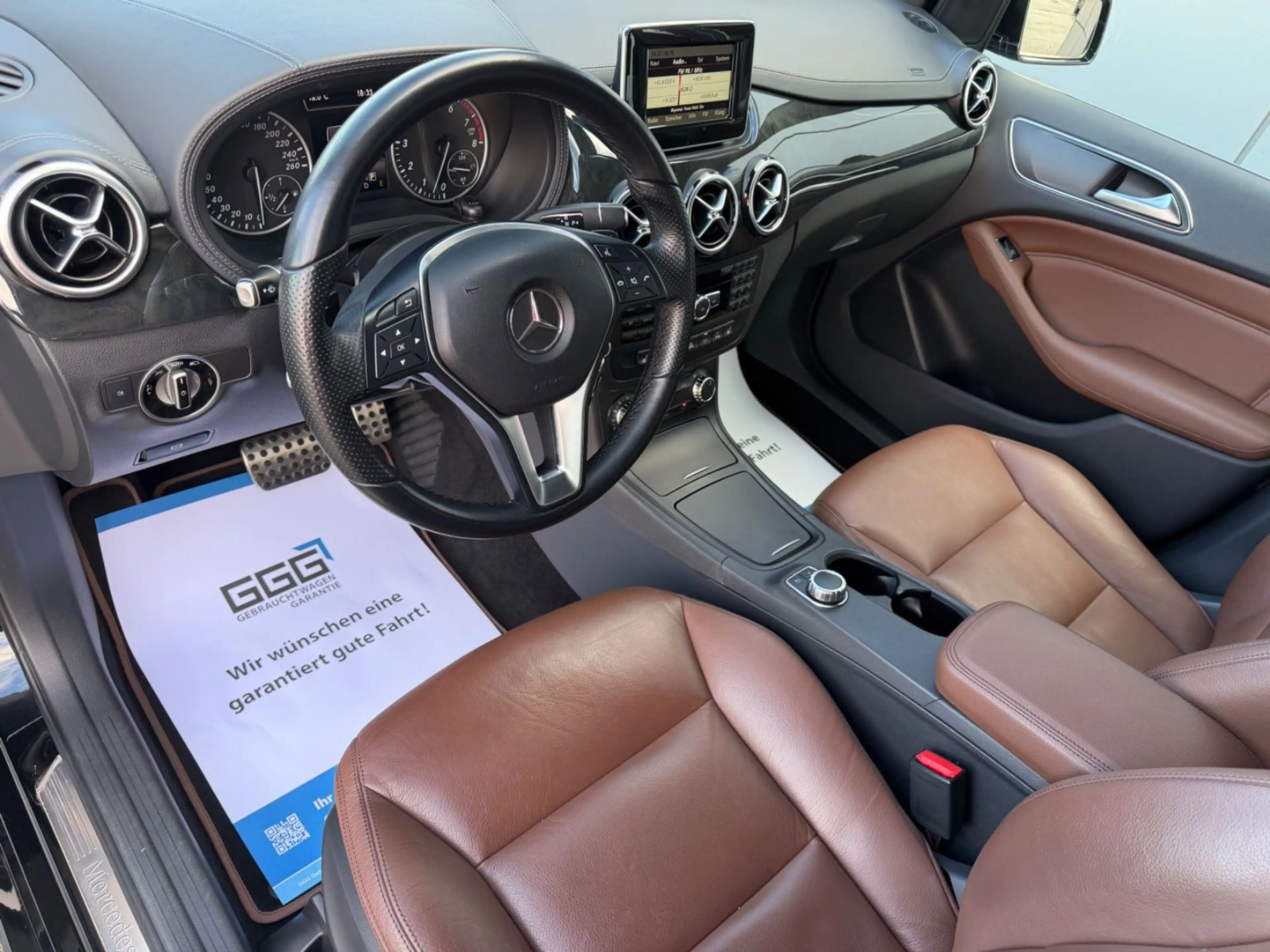 Mercedes-Benz B 200 Automatik Vollleder Sport-Paket Kamera — photo 11