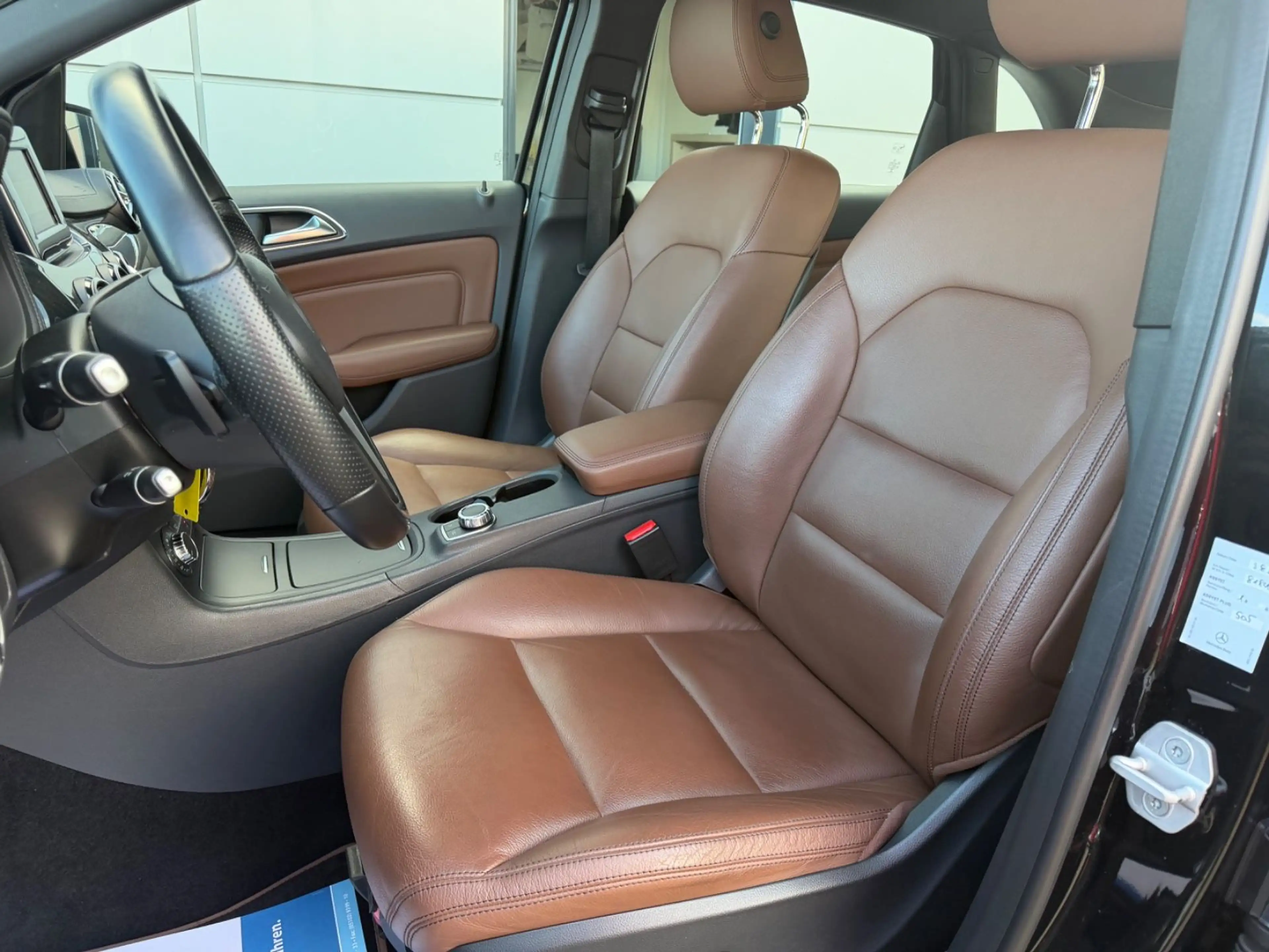 Mercedes-Benz B 200 Automatik Vollleder Sport-Paket Kamera — photo 10