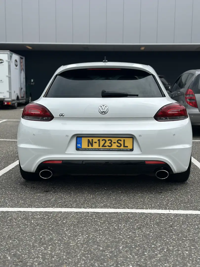 Volkswagen Scirocco 2.0 TSI R Wit - 2