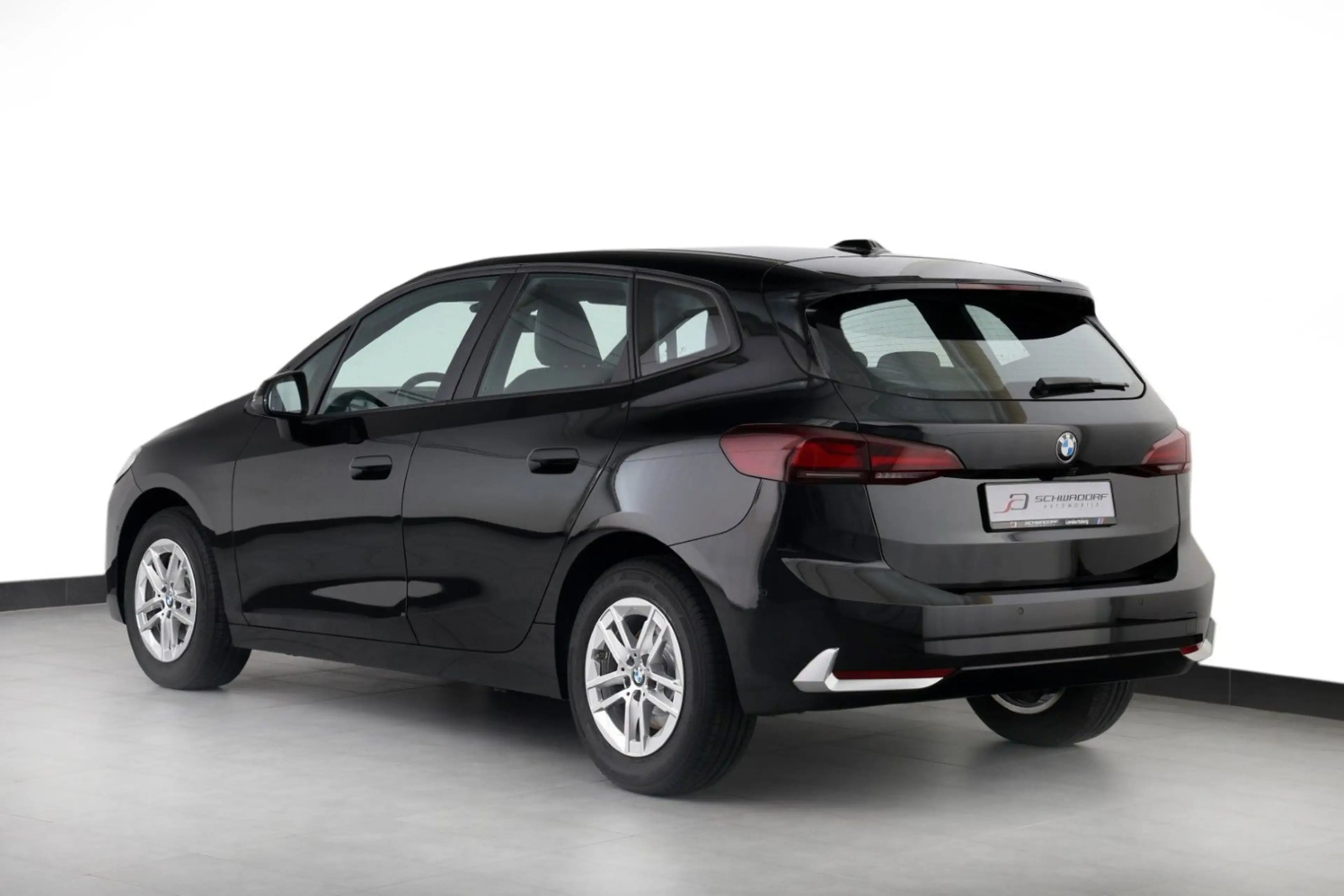 BMW 218 Widscreen RFK AHK 1.Hand — photo 3