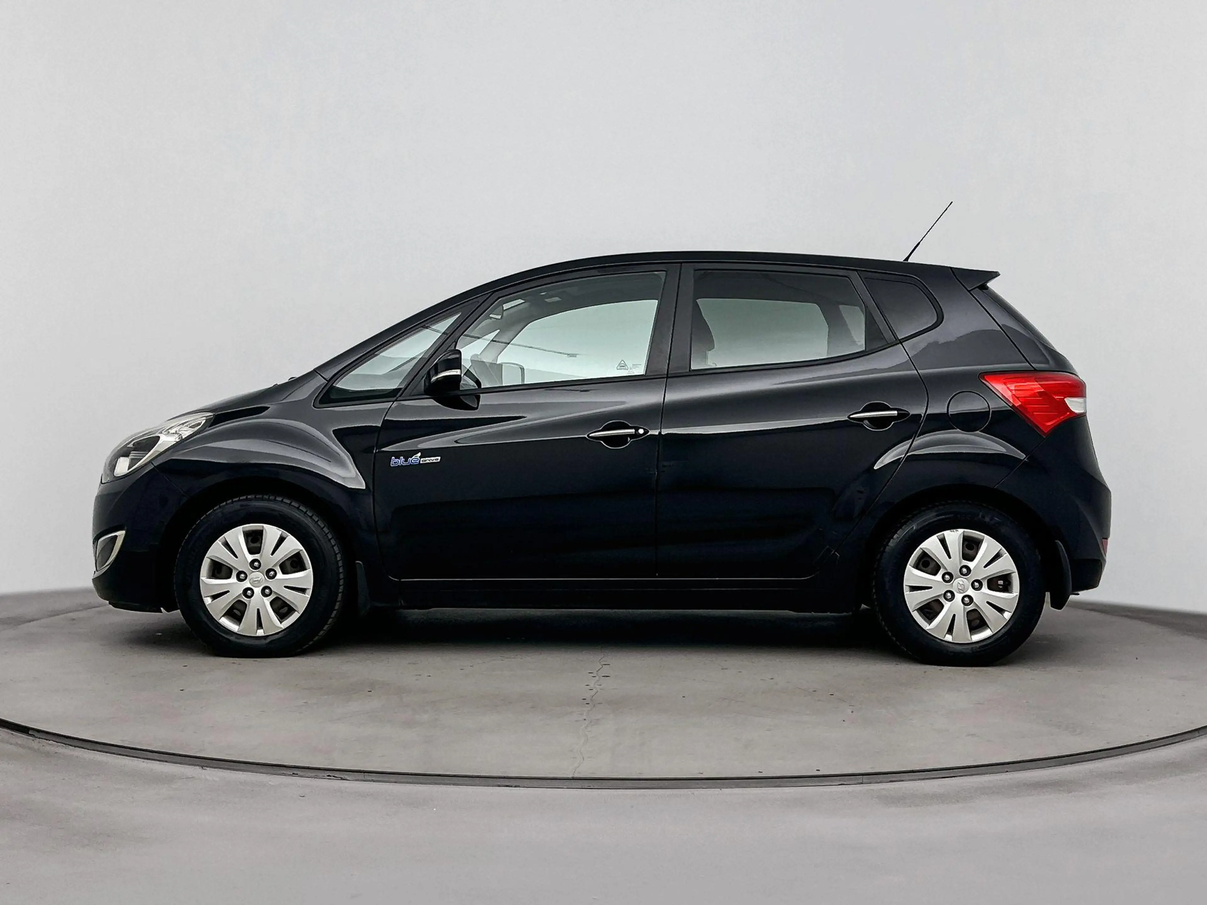 Hyundai iX20 1.6i i-MOTION | SCHUIFKANTEL DAK | AIRCO | ELEKTRI — photo 2