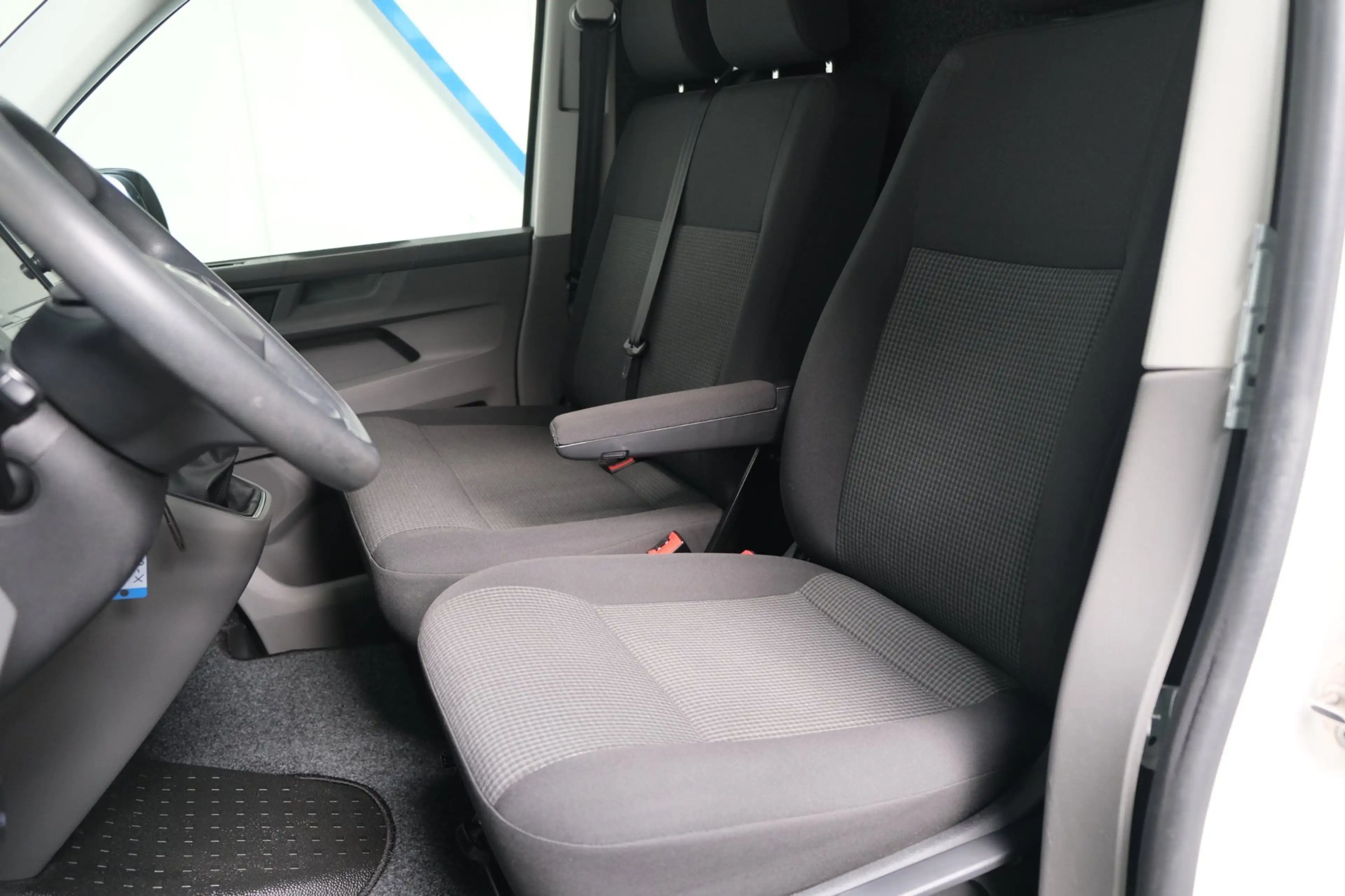 Volkswagen Transporter 2.0 TDI L1H1 26 - N.A.P. Airco, Cruise, Imperiaal, — photo 14