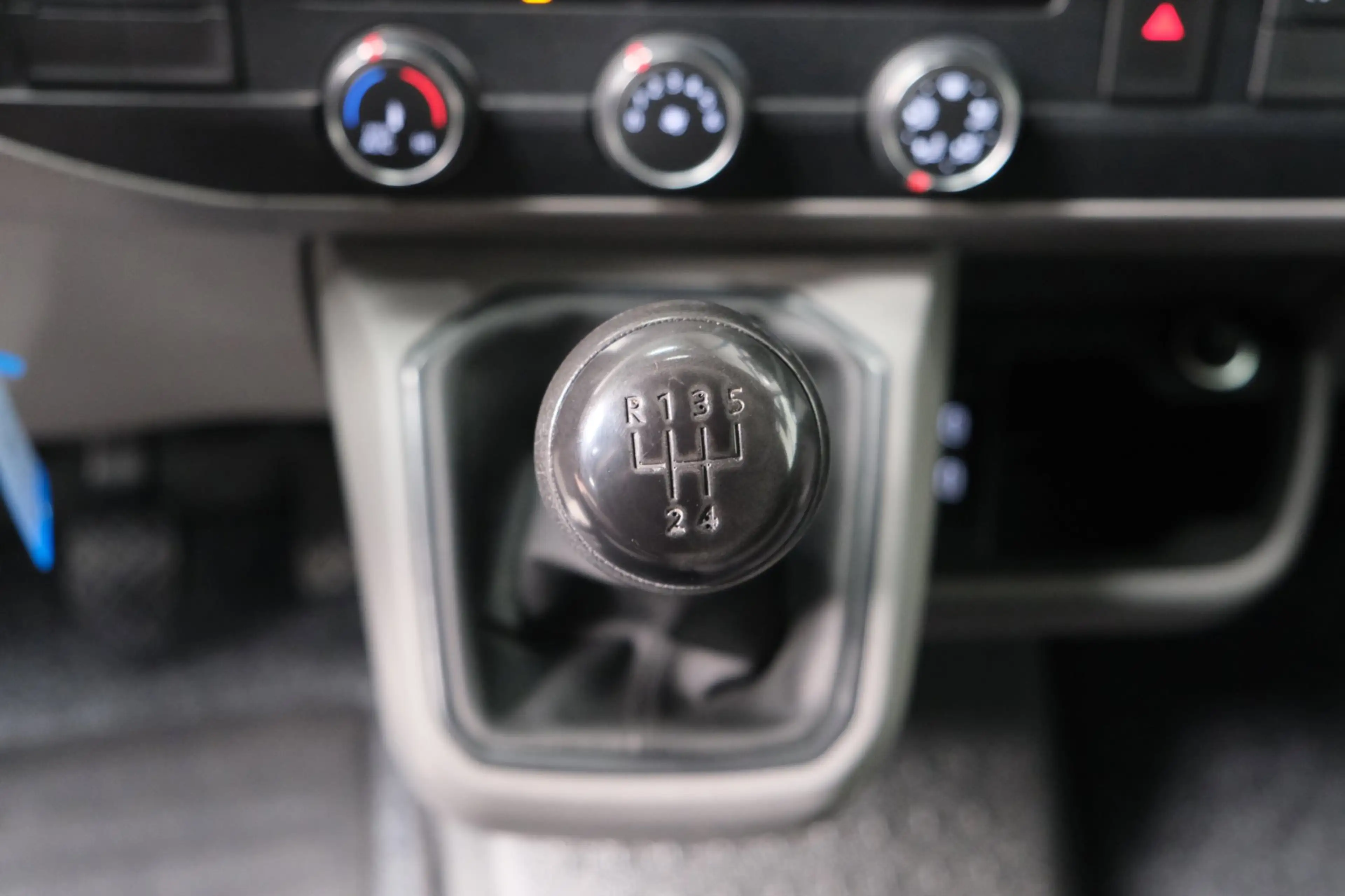 Volkswagen Transporter 2.0 TDI L1H1 26 - N.A.P. Airco, Cruise, Imperiaal, — photo 20