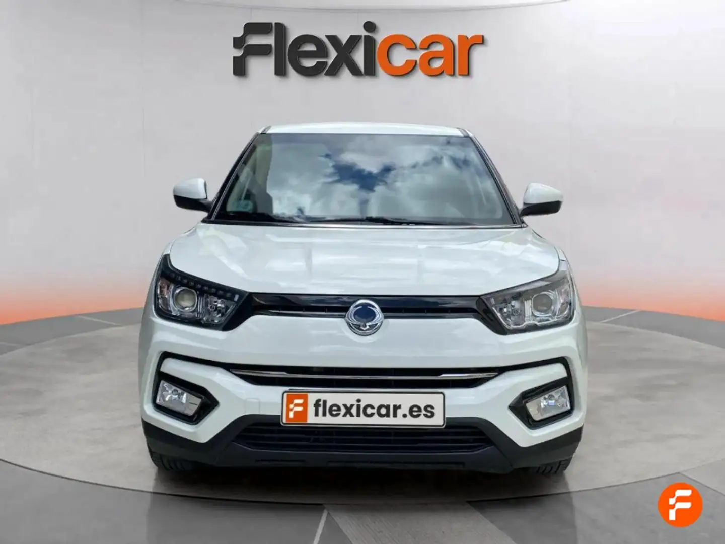 SsangYong Tivoli G16 Limited 4x2 Blanco - 2