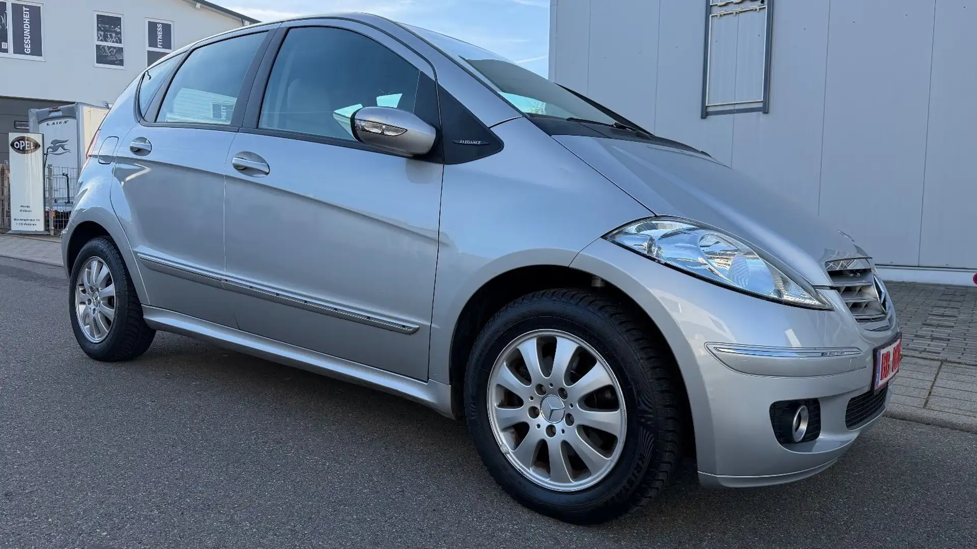 Mercedes-Benz A 150 AUTOMATIK TÜV,KLIMA,WENIG-KM 140.000KM Argento - 2