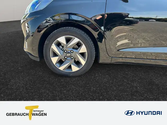 Hyundai i10 view 9