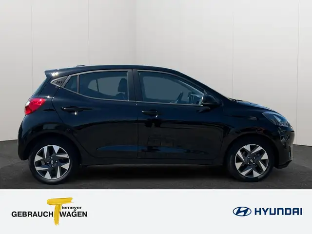Hyundai i10 view 4