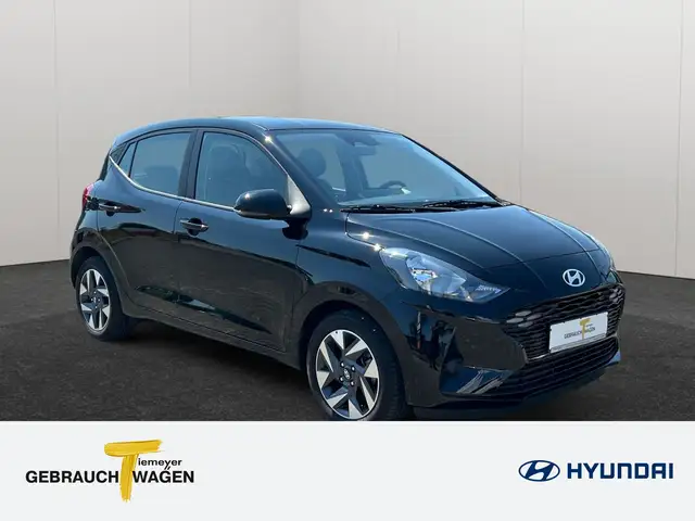 Hyundai i10 view 3