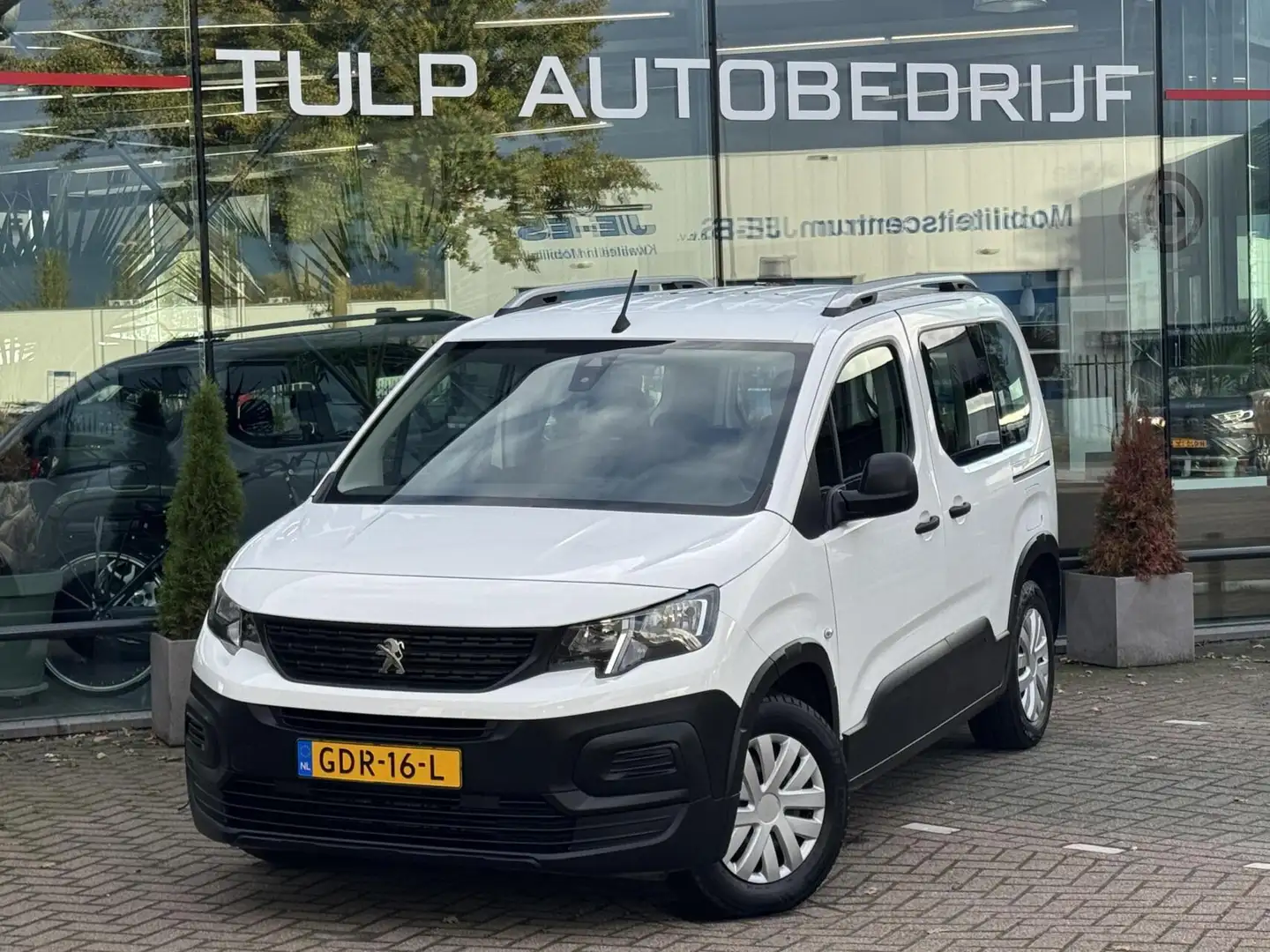 Peugeot Rifter 1.5 BlueHDI 2019 Lage KM Mooie staat! 5pers Weiß - 1