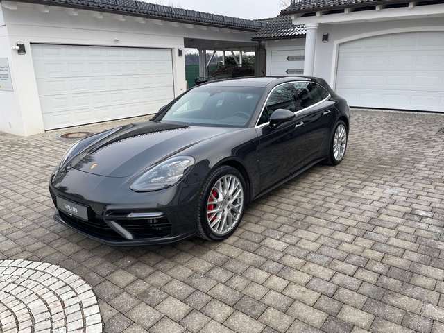 Imagine Porsche Panamera Sport Turismo Turbo