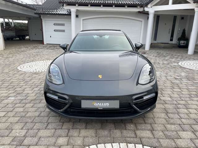 Porsche Panamera Sport Turismo Turbo