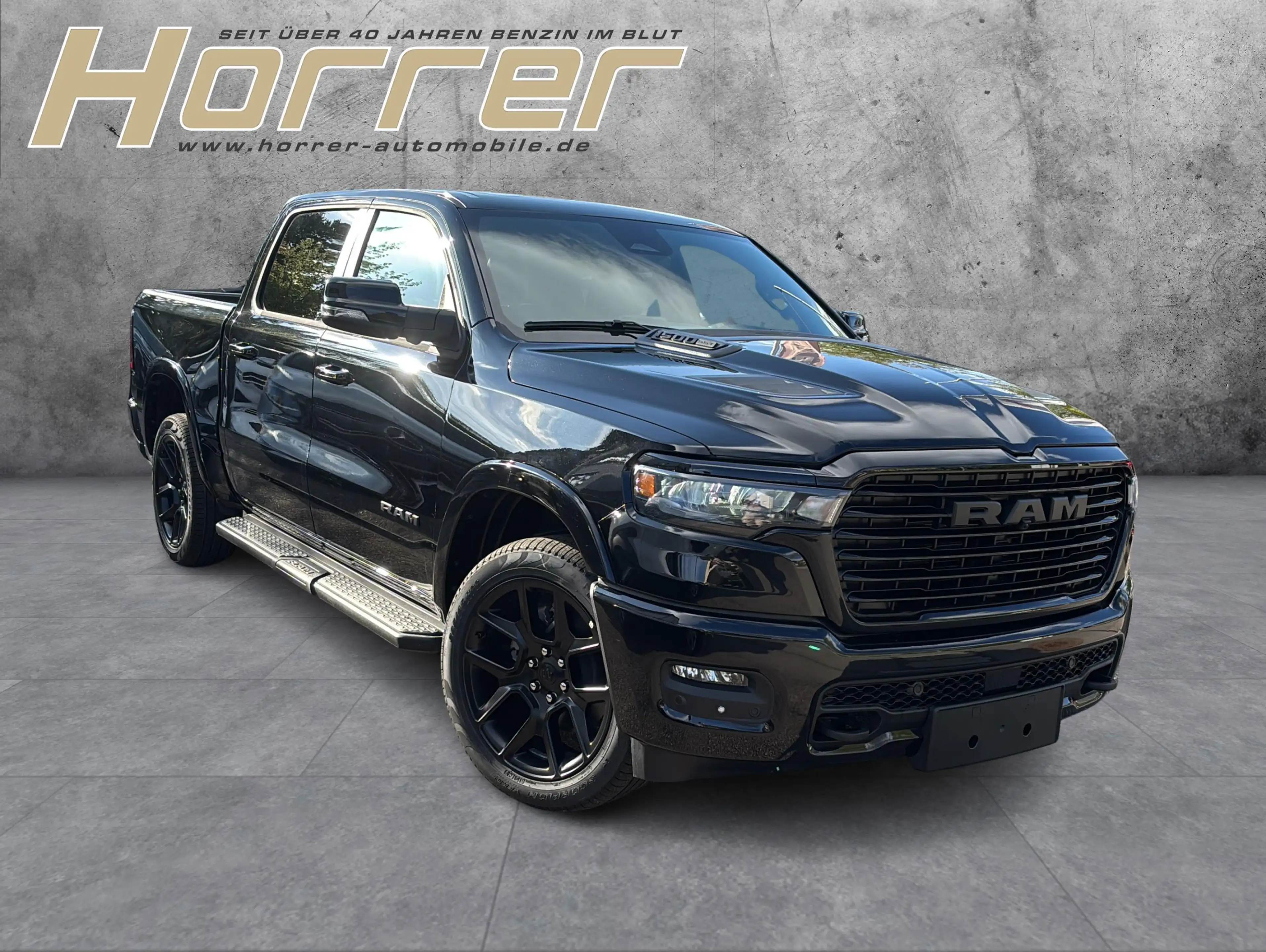 Dodge RAM 1500 3.0L Crew Cab 4x4 Laramie Night LPG — photo 2