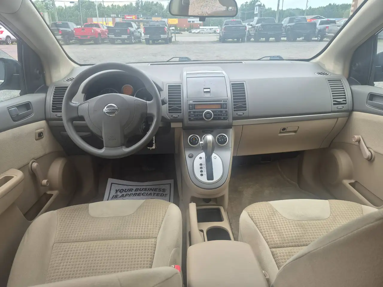 Nissan Sentra снимка Nissan Sentra