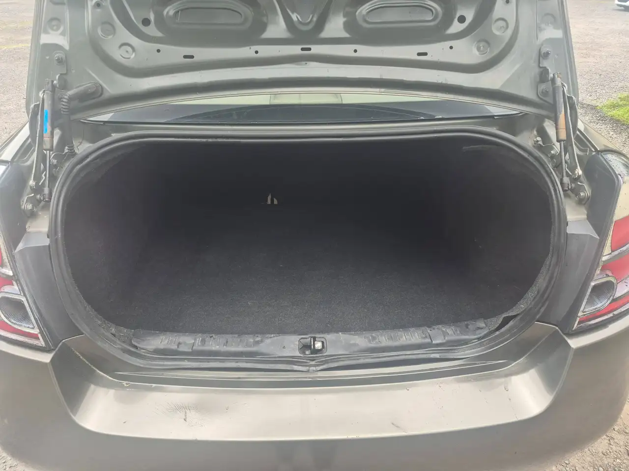 Nissan Sentra снимка Nissan Sentra