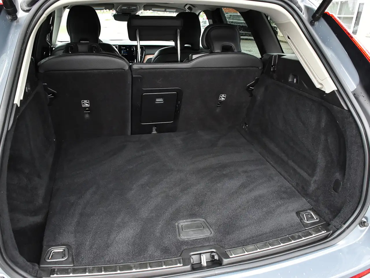 Volvo XC60 снимка Volvo XC60
