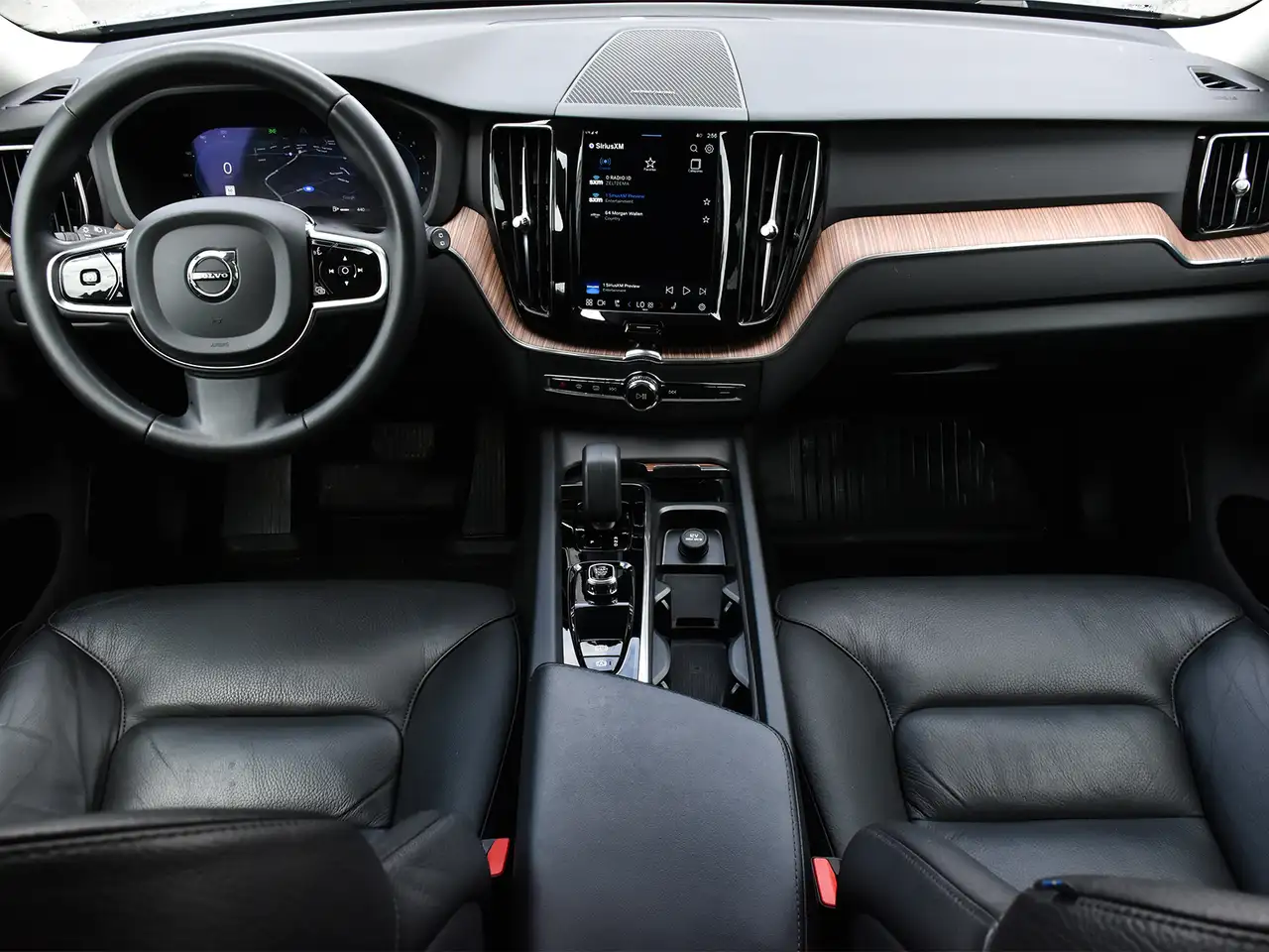 Volvo XC60 снимка Volvo XC60