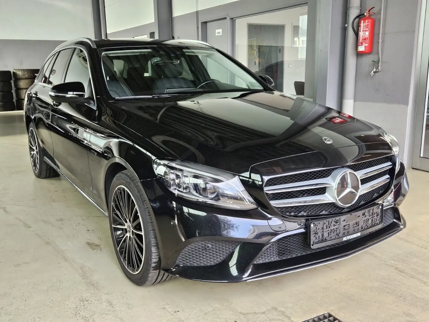 Mercedes-Benz C 300 T de +ACC+AHK+CarPlay+Digitales Cockpit Zwart - 1
