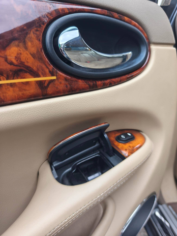 Jaguar Daimler V8 ATMOSPHERIQUE 294 CH