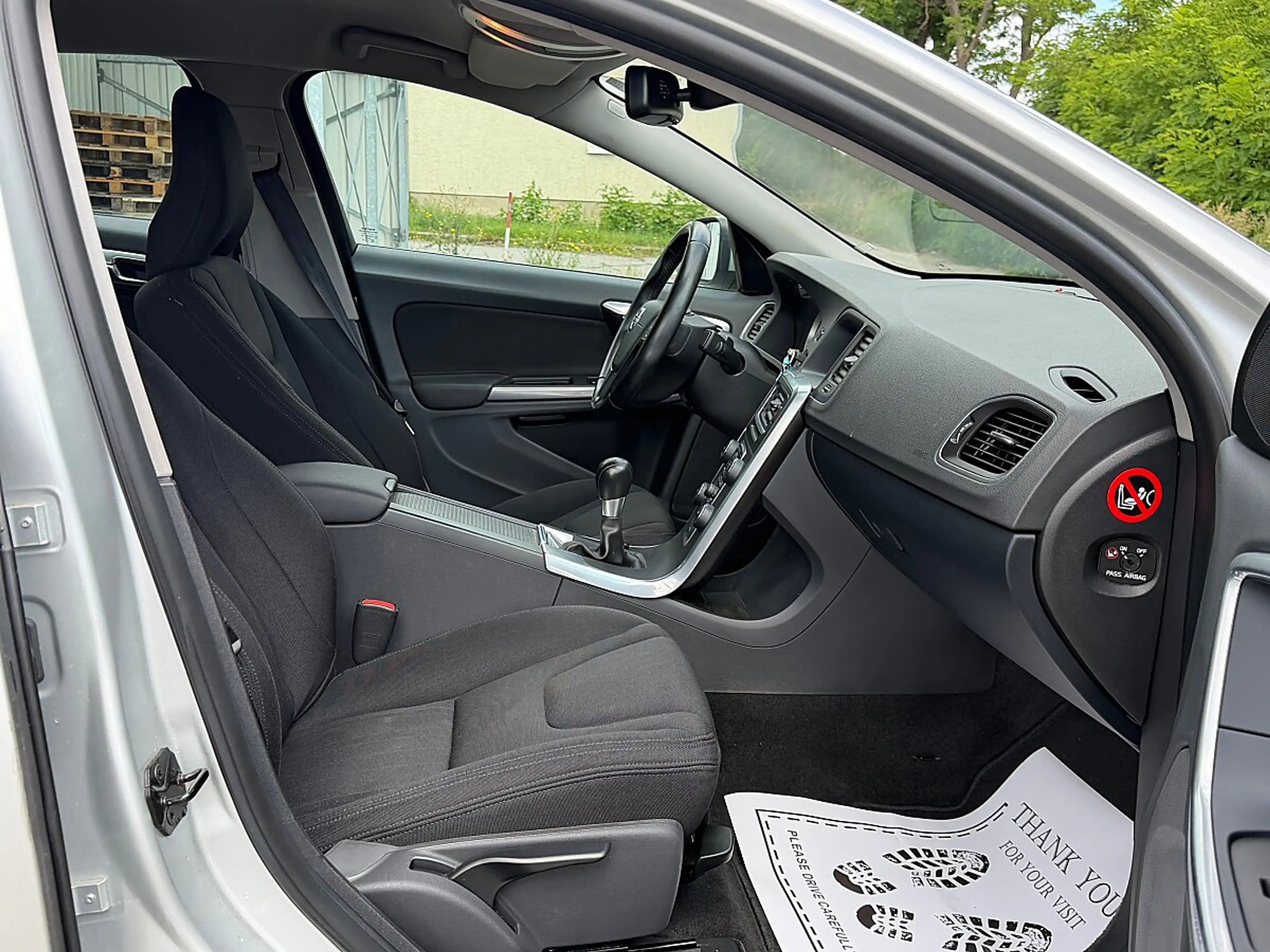 Volvo S60 T3 Kinetic Servicheft lückenlos Pickerl bis 04.... — photo 11