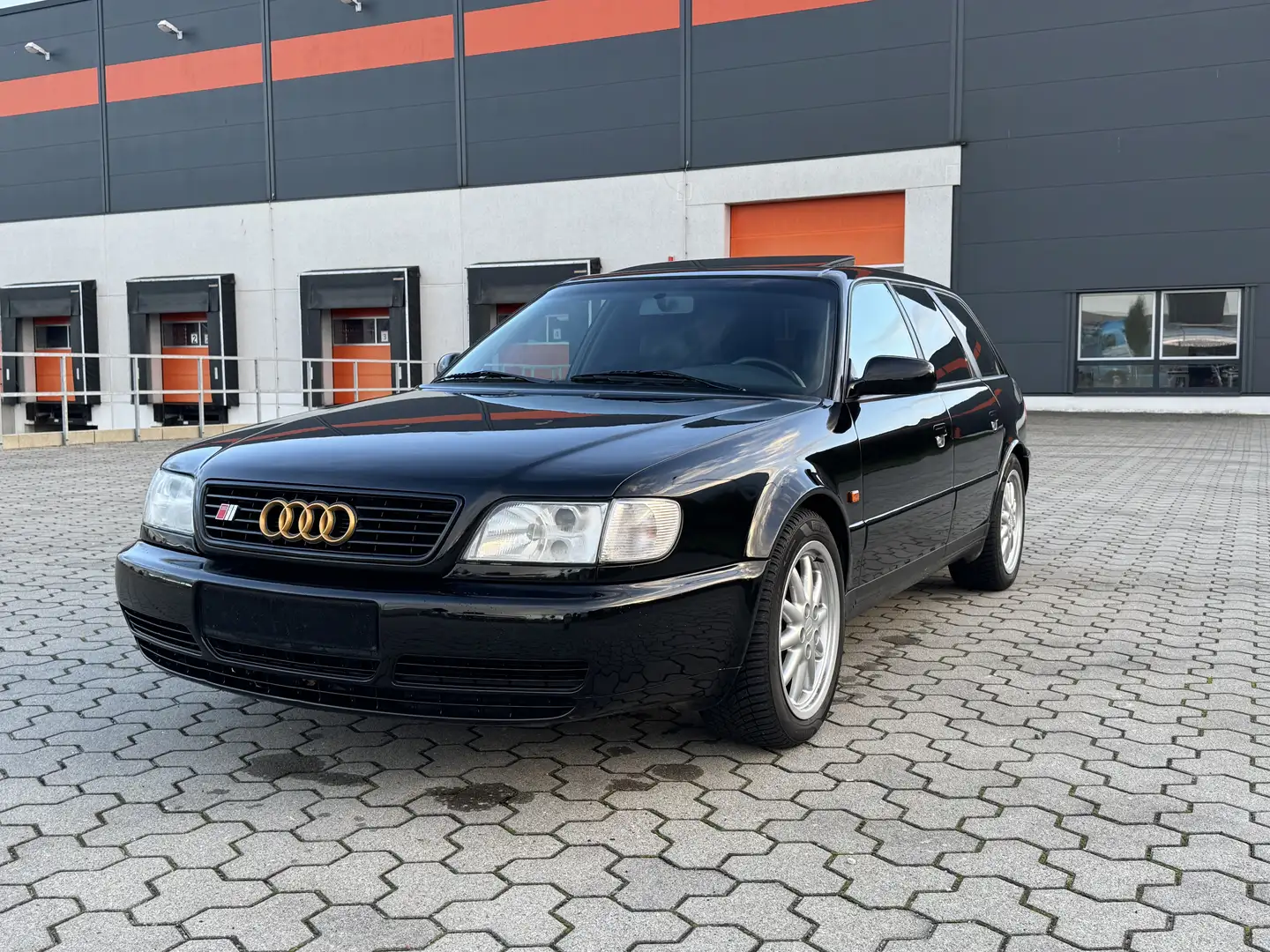 Audi S6 C4 Schwarz - 1