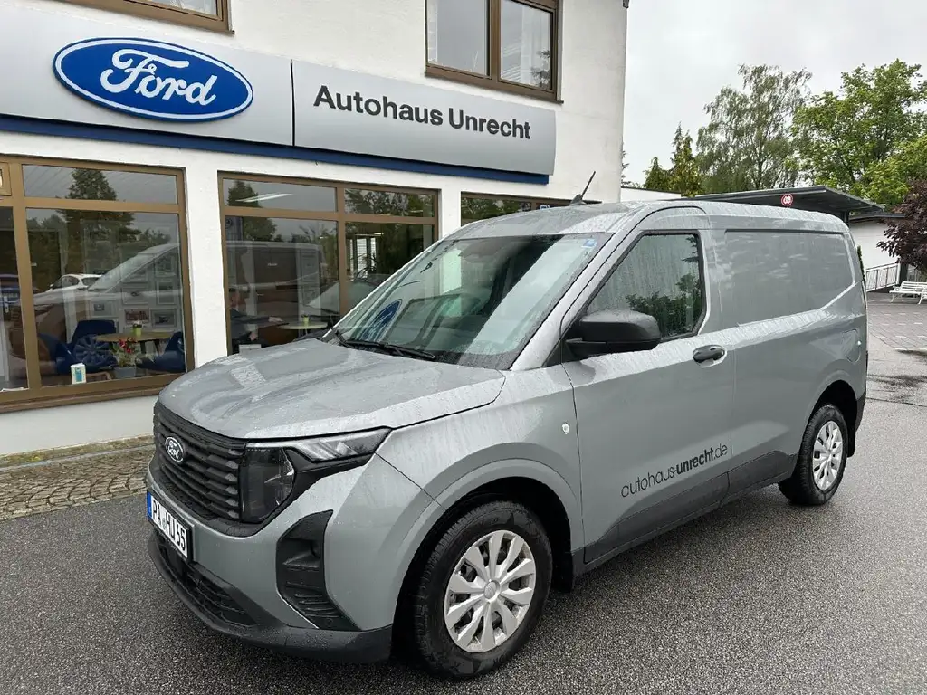 Ford Transit Courier 2026 из Европы — купить под ключ