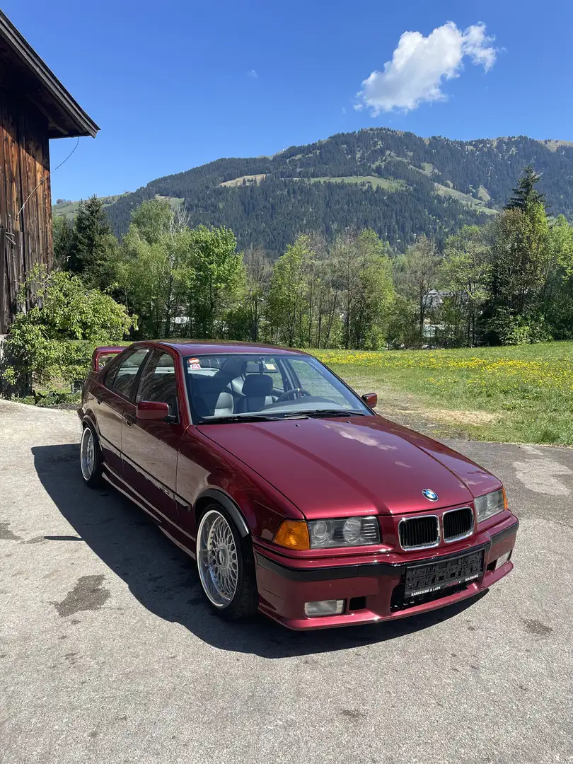 BMW 320 320i Coupé - 1