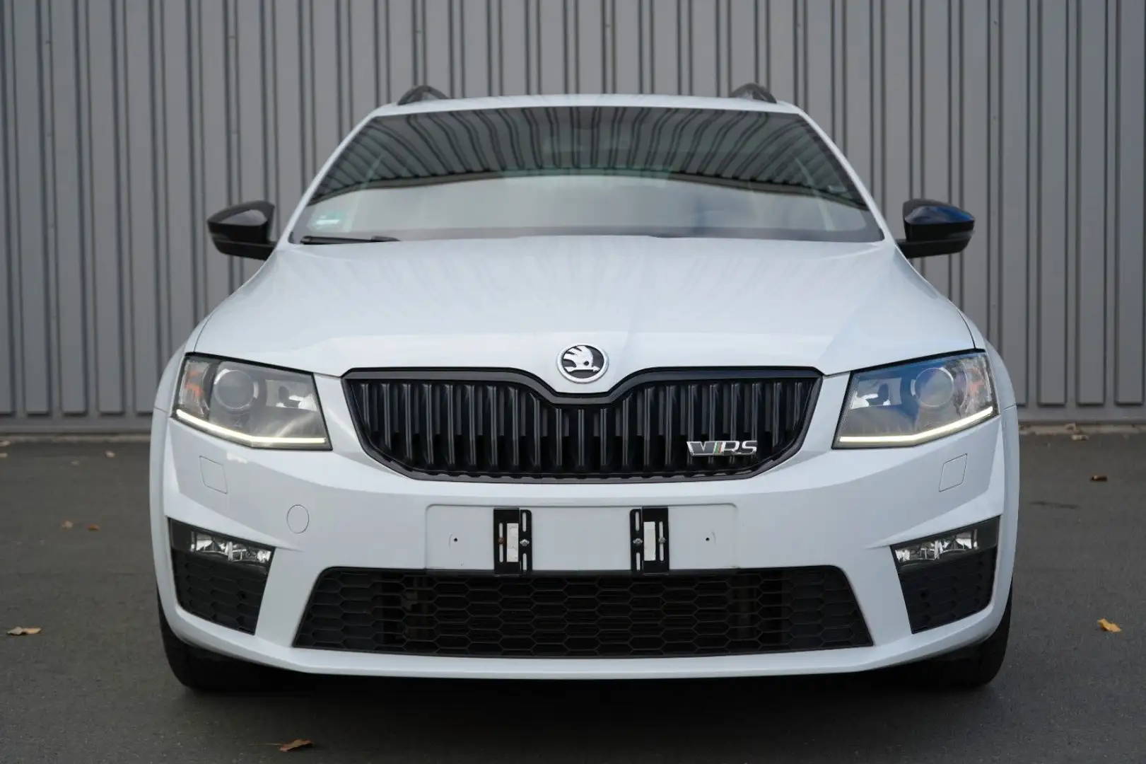 Skoda Octavia Combi 2.0 RS AHK/Pano/Navi/Bi-Xenon/Temp Blanc - 2