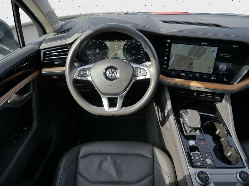 Volkswagen Touareg 3.0 TDI Air*Pano*CarPlay*AHK*ACC*LEDER* — photo 8